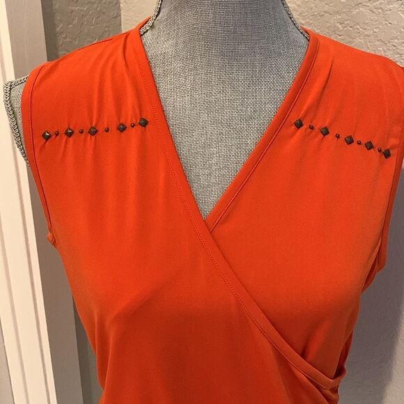 Sandra & Andre Orange Top - Picture 2 of 7